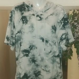 No Boundaries Tie Dye Hooded Short Sleeved Knit Top